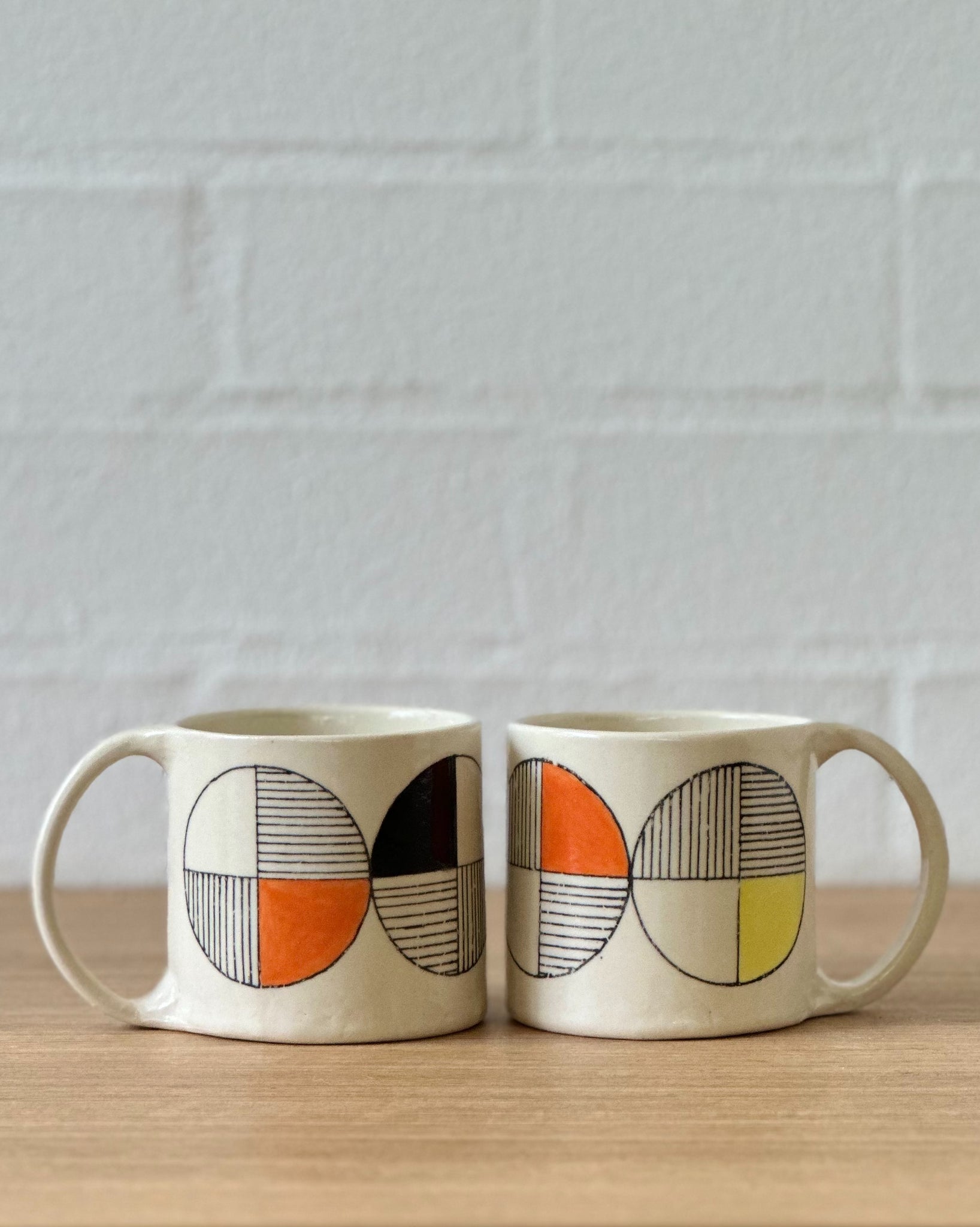 circle work mug (orange, yellow and black) - regular