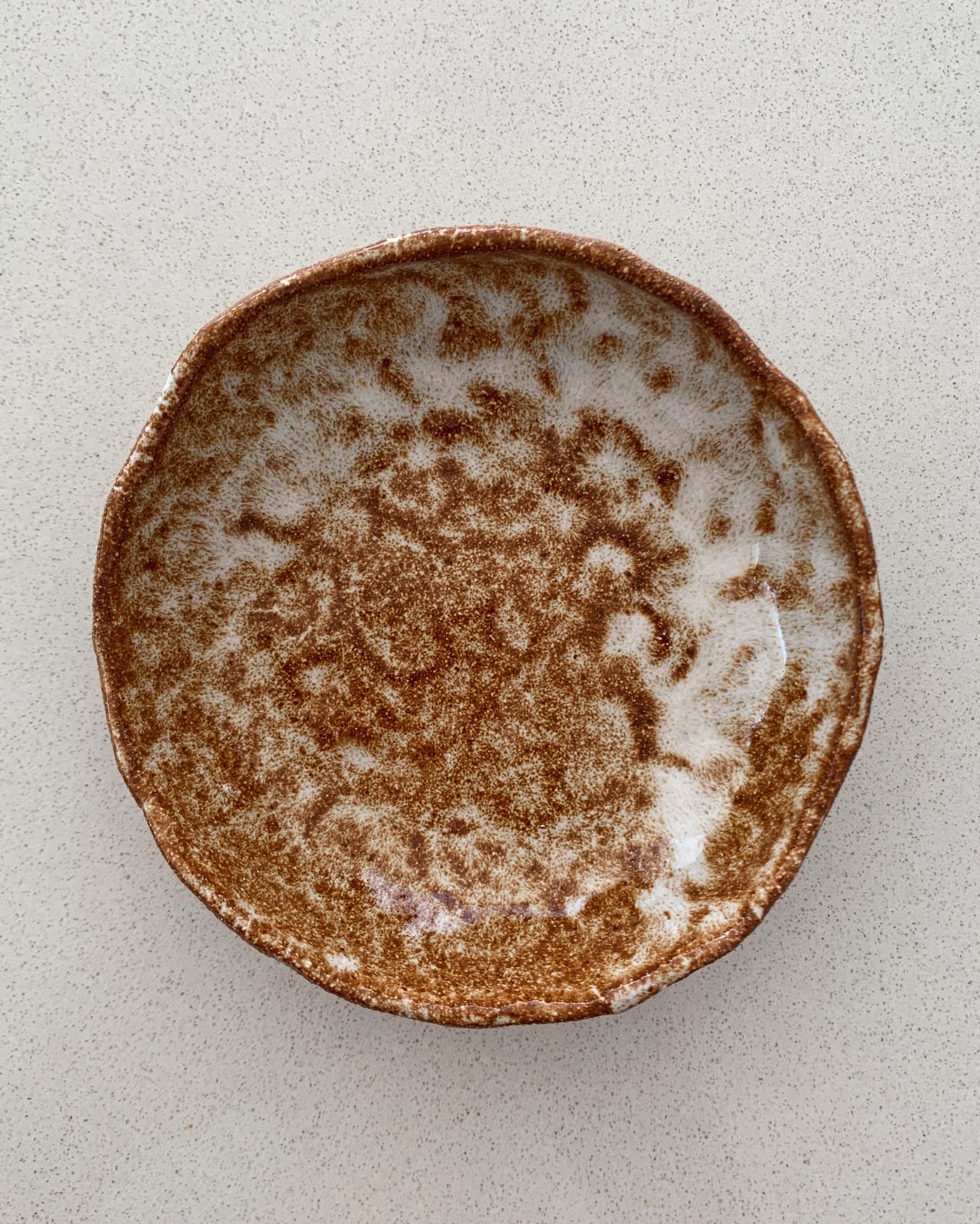 Jenn Johnston Ceramics pinchME dish - small + caramel